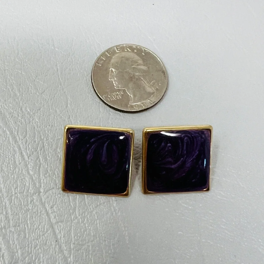 Vintage‎ Purple Swirl Enamel Square Stud Earrings Gold Tone Post Backs